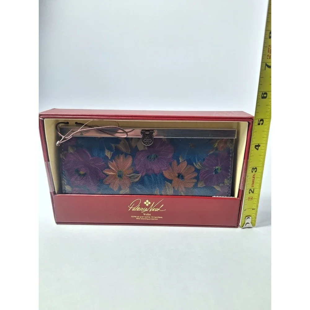 Patricia Nash Cauchy Peruvian Painting Floral Leather Clutch Wallet Metal Frame